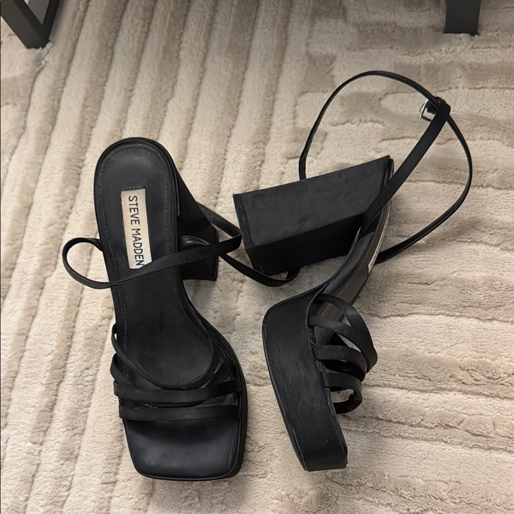 Steve Madden Black Platform Sandals with Chunky Heel